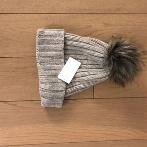 NWT Athleta ribbed pom beanie